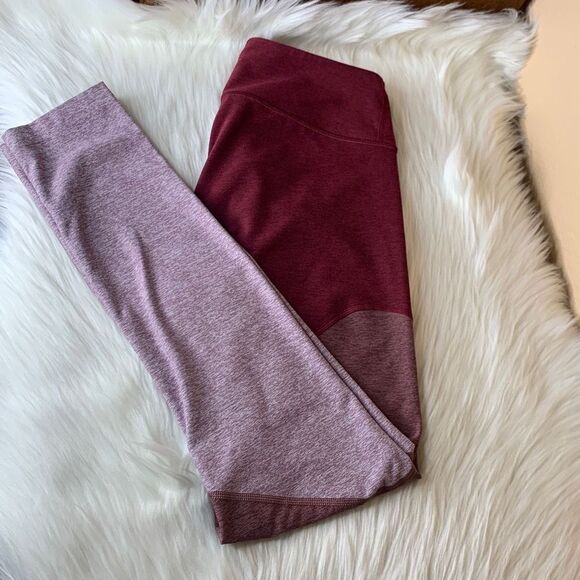 Outdoor Voices Tri-Color Springs Burgundy Red Athletic 7/8 Leggings Size Medium - Picture 9 of 10